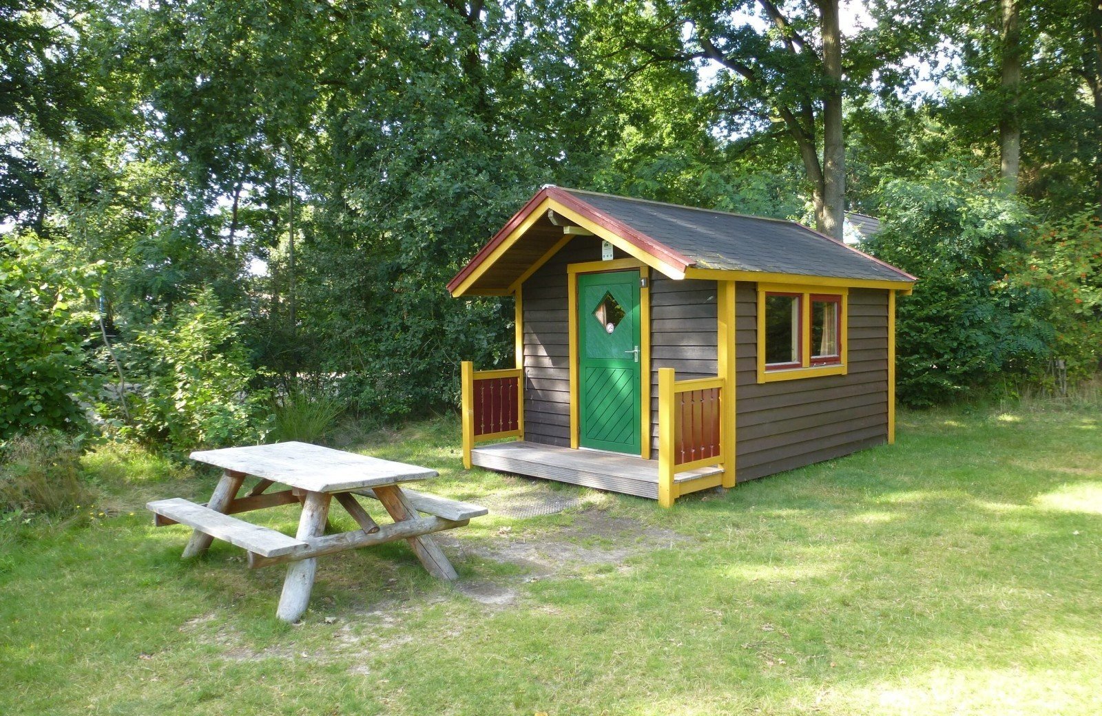 4-Person Hiker's cabins