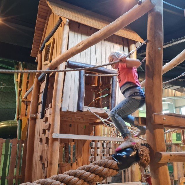 Indoor playground: Skik